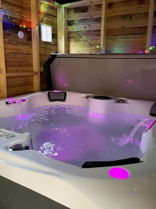 Central Area Terraced House With Private Hot Tub Lincoln Buitenkant foto