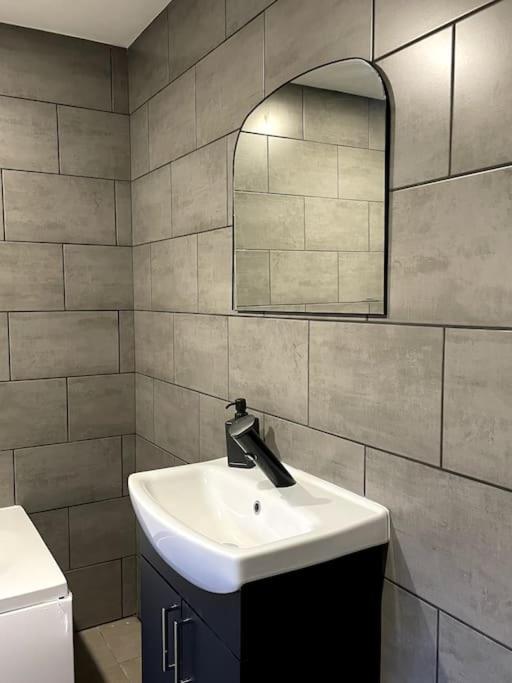 Central Area Terraced House With Private Hot Tub Lincoln Buitenkant foto