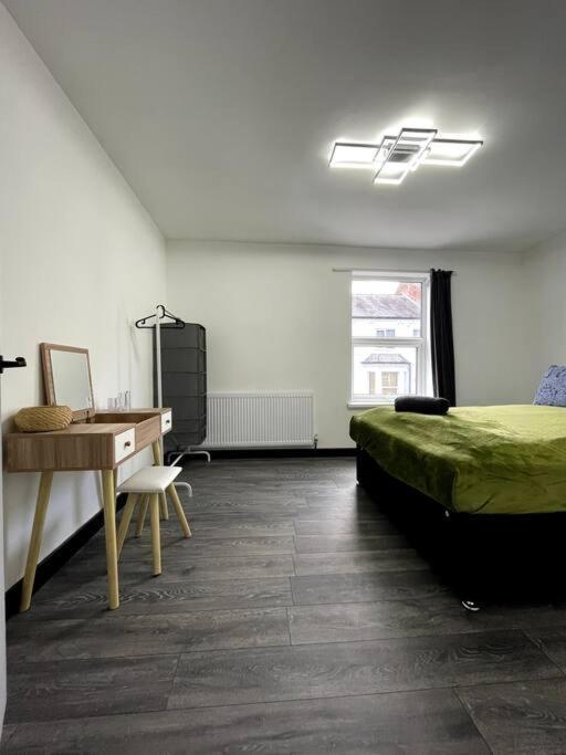 Central Area Terraced House With Private Hot Tub Lincoln Buitenkant foto
